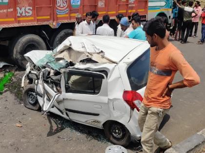 mother died, father and daughter were seriously injured in the accident near Jalana-Mantha road | मुलीला स्थळ पाहण्यासाठी निघालेल्या आईचा अपघातात मृत्यू, वडील आणि मुलगी गंभीर जखमी