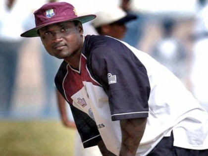 West Indies cricket loss due to IPL - Hooper | आयपीएलमुळे विंडीज क्रिकेटचे नुकसान - हूपर
