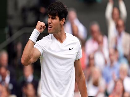 Wimbledon 2024 final: Carlos Alcaraz defeats Novak Djokovic to retain crown | कार्लोस अल्काराझने पटकावले विम्बल्डनचे विजेतेपद, नोव्हाक जोकोविचचा उडवला धुव्वा!