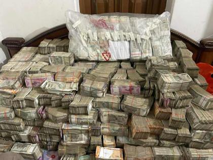 26 crores in the builder's wall; 7 vehicles started to carry cash, income tax department watch | बांधकाम व्यावसायिकाच्या भिंतीत २६ कोटी; कॅश नेण्यास लागली ७ वाहने, आयकर विभागाचा वॉच