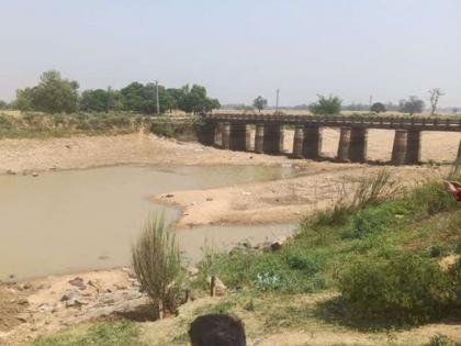 Crime News: Baap re ... theft of 60 feet bridge overnight, engineer's complaint to police in Rohtas | Crime News: बाप रे... रातोरात 60 फूट लांब पूल चोरीला, अभियंत्याची पोलिसात तक्रार