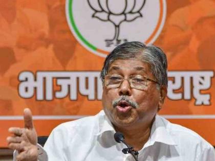 Ministers in Mahavikas Aghadi should fill their bags: Chandrakant Patil | महाविकास आघाडीमधील मंत्र्यांनी बॅगा भरून ठेवाव्या : चंद्रकांत पाटील