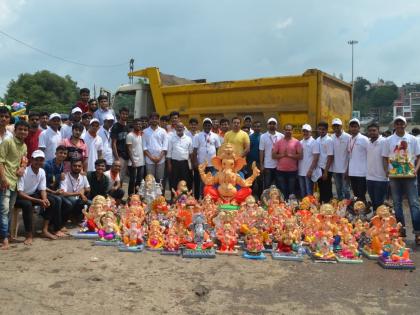 1083 Immersion of Ganesha idol in Iranian mine; Including 21 feet Ganesha idols in kolhapur | इराणी खणीत १०८३ गणेशमूर्तीचे विसर्जन; लहान ते २१ फूट गणेशमूर्तींचा समावेश