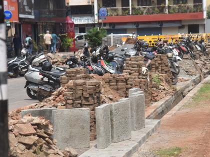 Re-digging Capital for Smart City; Traffic congestion and dust problem | स्मार्ट सिटीसाठी राजधानी पुन्हा खोदली; वाहतूक कोंडी अन् धुरळ्याचा त्रास