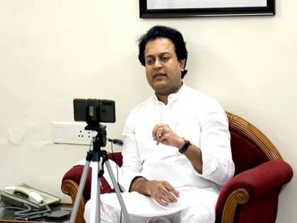 Corona Virus : Medical students' exams postponed, decision taken in Amit Deshmukh's meeting | Corona Virus : वैद्यकीय विद्यार्थ्यांच्या परीक्षा पुढे ढकलल्या, अमित देशमुखांच्या बैठकीत झाला निर्णय