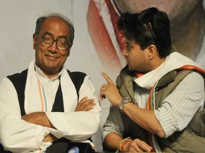 Verbal clash between Digvijay Singh and Jyotiraditya | दिग्विजयसिंह, ज्योतिरादित्य यांच्यात शाब्दिक चकमक