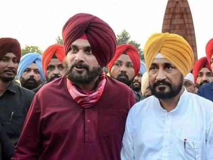 Punjab Assembly Election 2022: Announcing Charanjitsingh Channi's name for the Chief Minister's post, Sidhu said Mann Ki Baat | Punjab Assembly Election 2022: मुख्यमंत्रीपदासाठी चन्नींच्या नावाची घोषणा, सिद्धूंनी सांगितली 'मन की बात'