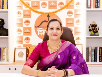 Shivsena: The struggle of the vd savarkar in the freedom struggle cannot be ignored, Shivsena MP priyanka chaturvedi clearly said | Shivsena: सावरकरांचा स्वातंत्र्य लढ्यातील संघर्ष दुर्लक्षित करता येणार नाही, शिवसेनेनं स्पष्टच सांगितलं