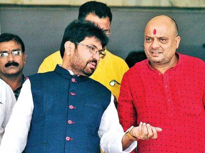 'Arjuna' found a 'crisis' way! Soon Shinde will join the group | ‘अर्जुना’ने शोधला ‘संकटकालीन’ मार्ग! लवकरच शिंदे गटात जाणार