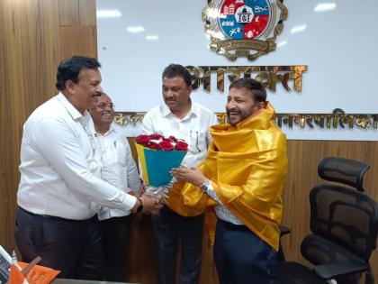 Corona Virus: Zero patients found in Corona, Commissioner felicitated by Shiv Sena in kdmc | Corona Virus: कोरोनाचे शून्य रुग्ण आढळले, शिवसेनेकडून आयुक्तांचा सत्कार