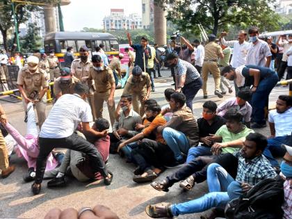 Protests in front of Jitendra Awhad's house, NCP and ABVP clashed in thane | जितेंद्र आव्हाड यांच्या घरासमोर निदर्शने, राष्ट्रवादी अन् एबीव्हीपी भिडले