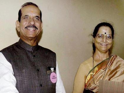 Former Chief Minister Manohar Joshi's wife Anagha passes away | माजी मुख्यमंत्री मनोहर जोशींच्या पत्नी अनघा यांचे निधन