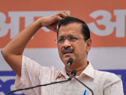 Twitter removed Kejriwal's tweet after bjp demand | केजरीवाल यांनी केलेले ते ट्वीट ट्विटरने काढून टाकले