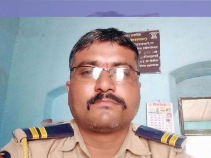 A policeman died after falling partially into the bridge in buldhana | अर्धवट पुलामध्ये पडल्यामुळे पोलीस कर्मचाऱ्याचा मृत्यू, बांधकाम विभागाचे दुर्लक्ष