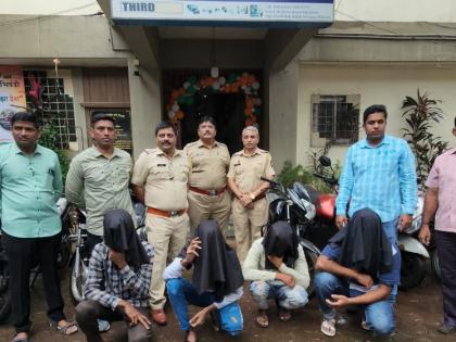 Motorcycle thieves arrested in Bhiwandi; 16 bikes seized | भिवंडीत मोटार सायकल चोरट्यांना अटक; १६ दुचाकी जप्त 