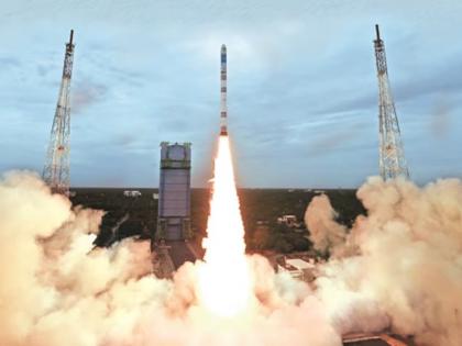 'Chandrayaan-3' gets buzz from all over the world, now eyes on landing... | ‘चंद्रयान-३’चे जगभरातून काैतुक, आता नजर लॅंडिंगवर...