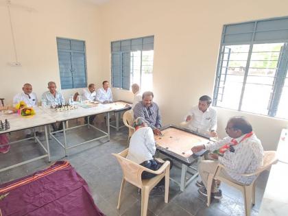 Wow very nice; Now grandparents will play carrom, chess and Ludo game! | व्वा खूपच छान; आता आजी-आजोबा खेळणार कॅरम, बुद्धिबळ अन् लुडो गेम !