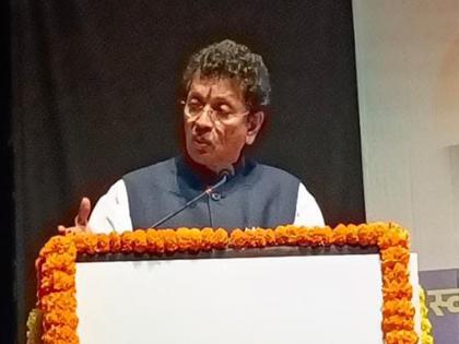 Vocational education an integral part of school education: Deepak Kesarkar | व्यवसायाभिमुख शिक्षण हे शालेय शिक्षणाचा अविभाज्य भाग, केसरकरांनी सांगितला फ्युचर प्लॅन