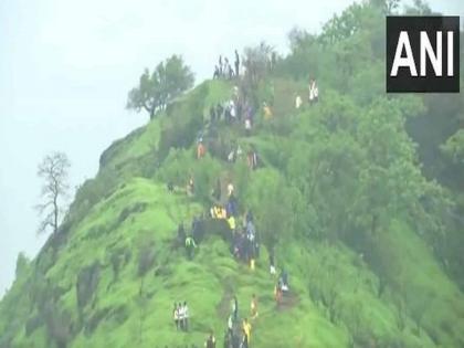 This is an alarm bell, when will the mining of mountains be banned? | ही तर धोक्याची घंटा, डोंगरांच्या खोदकामावर बंदी कधी आणणार?