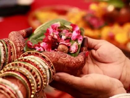 Marriage arranged by selling minor girl, crime against six persons in nandurbar | शॉकींग! अल्पवयीन मुलीची 3.5 लाखांत विक्री करुन लावले लग्न, सहा जणांविरुद्ध गुन्हा