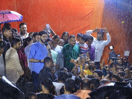 Aditya Thackeray: Shiv Sena is also in the same situation like ncp and Aditya Thackeray took the meeting in abundance of rain | Aditya Thackeray: शिवसेनेचीही तशीच अवस्था अन् आदित्य ठाकरेंनी भरपावसात घेतली सभा