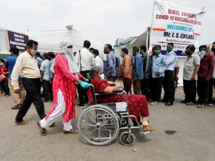 There should be a separate immunization center for the disabled, | दिव्यांगांसाठी स्वतंत्र लसीकरण केंद्र असावे, महापौरांकडे मागणी