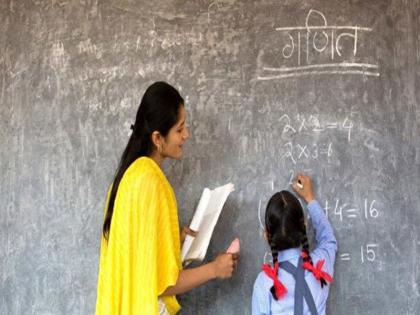 50% concession to teachers in Mumbai; Instructions for timely execution | मुंबईत शिक्षकांना ५० टक्के उपस्थितीच्या अटीतून सवलत; निकालाचे काम वेळेत करण्याच्या सूचना