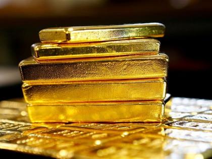 4 kg gold seized at Mumbai airport; A major action by the customs department | मुंबई विमानतळावर पकडले ४ किलो सोने; सीमा शुल्क विभागाची मोठी कारवाई