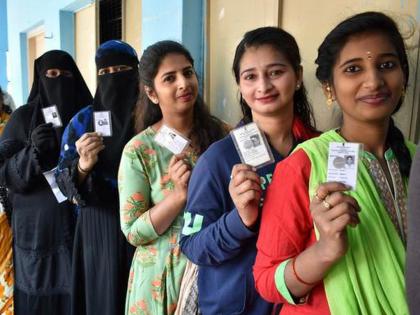 The vote of 'she' will be a super vote, the number of women voters has increased | ‘ती’चे व्होट ठरेल सुपरव्होट; राज्यात ४ कोटी ४४ लाख १६ हजार ८१४ महिला मतदार