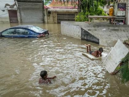 Editorial - Yamuna is angry and says, "Enough!" politics on flood | संपादकीय - थयथयाट करणारी यमुना संतापून सांगतेय, पुरे करा !