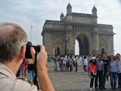 Now the municipality is worried about foreign tourists coming to Mumbai! | आता पालिकेला चिंता मुंबईत येणाऱ्या परदेशी पर्यटकांची!