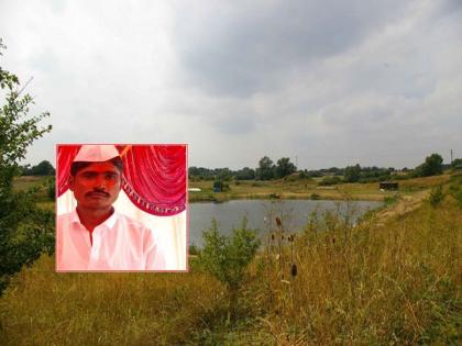 Farmer died of shock while leaving motor in pond in barshi solapur | तळ्यामध्ये मोटर सोडत असताना शॉक बसून शेतकऱ्याचा मृत्यू