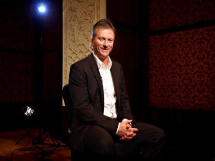 Overcricket's bombardment alarming: Steve Waugh | अतिक्रिकेटचा भडिमार चिंताजनक, स्टीव्ह वॉने व्यक्त केली काळजी