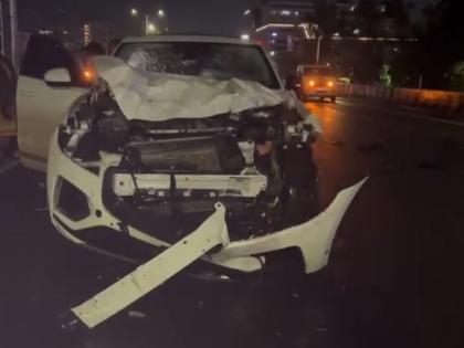 Terrible accident on ISKCON bridge of ahmedabad, 9 dead, many injured | इस्कॉन ब्रीजवर भीषण अपघात, ९ जणांचा मृत्यू अनेक जखमी