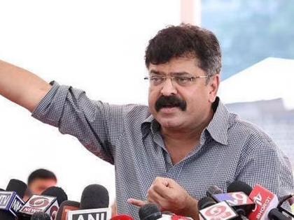 How about Patil who says 'Belgawi' from Maharashtra? Criticism of Jitendra Awad | ‘बेळगावी’ म्हणणारे पाटील महाराष्ट्राचे कसे? जितेंद्र आव्हाड यांची टीका