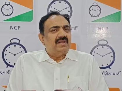 "When a son grows up, he builds a separate house, he does not remove his father from the house". Jayant Patil on conflict between ncp sharad pawar and ajit pawar | "मुलगा मोठा झाल्यावर वेगळं घर बांधतो, बापाला घरातून बाहेर काढत नसतो"