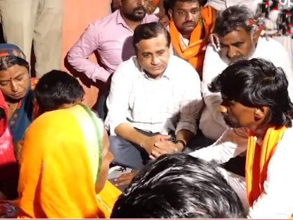 Give 50 lakhs to Kalkute families of maratha reservation; Manoj Jarange Patil took the meeting in beed | "काळकुटे कुटुंबीयांस ५० लाखांची मदत द्या"; मनोज जरांगे पाटलांनी घेतली भेट