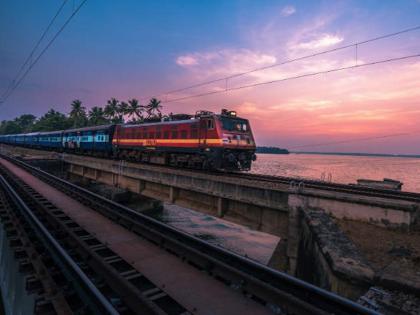 To go to uncle's village! Special trains for Marathwada, Konkan | मामाच्या गावी जायचं! मराठवाडा, कोकणसाठी विशेष रेल्वे