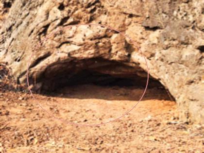 Unrecognized cave overlooking Raigad fort | किल्ले रायगडाचे दर्शन घडवणारी अपरिचित गुहा