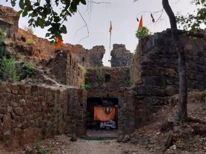 The beautification of the historic Belapur fort has come to a standstill | ऐतिहासिक बेलापूर किल्याचे सुशोभीकरण रखडले; संवर्धनाचे काम ठप्प