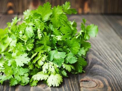 Due to rising inflation, coriander now costs Rs | वाढत्या महागाईत आता कोथिंबीर जुडीची शंभरी