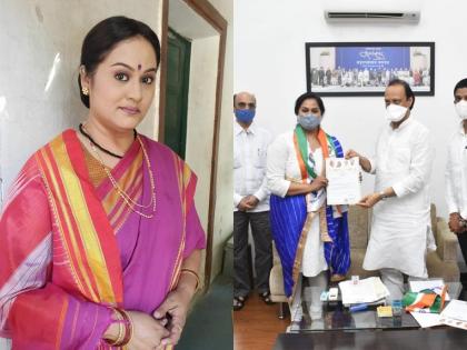 Actress Surekha Kudchi's entry into NCP welcome by ajit pawar is an important responsibility given by the party | अभिनेत्री सुरेखा कुडचींचा राष्ट्रवादीत प्रवेश, पक्षाने दिली महत्त्वाची जबाबदारी