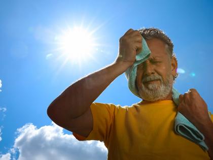 Maximum temperature Mumbaikars are shocked City's mercury at 37 degrees, heat wave | तापमानाची कमाल... मुंबईकर हैराण; शहराचा पारा ३७ अंशांवर, उष्णतेची लाट