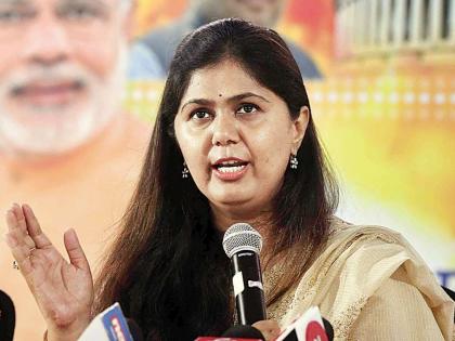 Lockdown : The burden on the health system should be taken seriously, said Pankaja Munde | Lockdown : आरोग्य यंत्रणावरील भार गांभीर्यानं घ्यायला हवा, पंकजा मुंडेंचं सूचक विधान