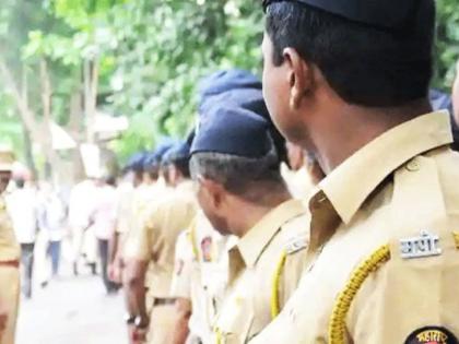 Another Mumbai policeman killed by corona, 57 policemen killed so far | कोरोनामुळे आणखी एका मुंबई पोलिसाचा मृत्यू, आत्तापर्यंत 57 पोलिसांनी गमावला जीव