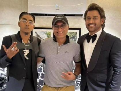 Bigg Boss winner MC Stan seen with MS Dhoni; Netizens told Mahi on social media disappointed | धोनीसोबत दिसला बिग बॉस विजेता एम.सी.स्टॅन; नेटीझन्सने माहीला सुनावले