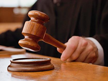 Suspension of fast track judge, court issues notice to Govt | जलद निकाल देणाऱ्या न्यायाधीशाचे निलंबन, न्यायालयाने सरकारला नोटीस जारी केली