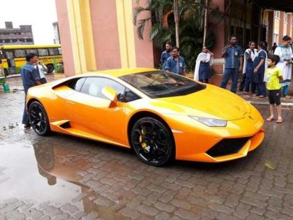 Narendra Mehta gets Lamborghini worth Rs 3 crore; 15 hours from ACB | नरेंद्र मेहतांकडे मिळाली ३ कोटींची लेम्बोरगिनी; एसीबीकडून १५ तास झडती