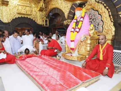 Deputy Chief Minister Ajit Pawar Sai Baba Bacharani in Shirdi, Home Minister also paid a visit | उपमुख्यमंत्री अजित पवार शिर्डीत साईबाबांचरणी, गृहमंत्र्यांनीही घेतले दर्शन