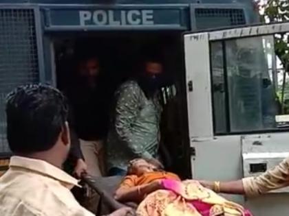 Eventually the ambulance became the police van, still the woman died in kalyan | अखेर पोलीस व्हॅनच झाली रुग्णवाहिका, तरीही महिलेचा मृत्यू